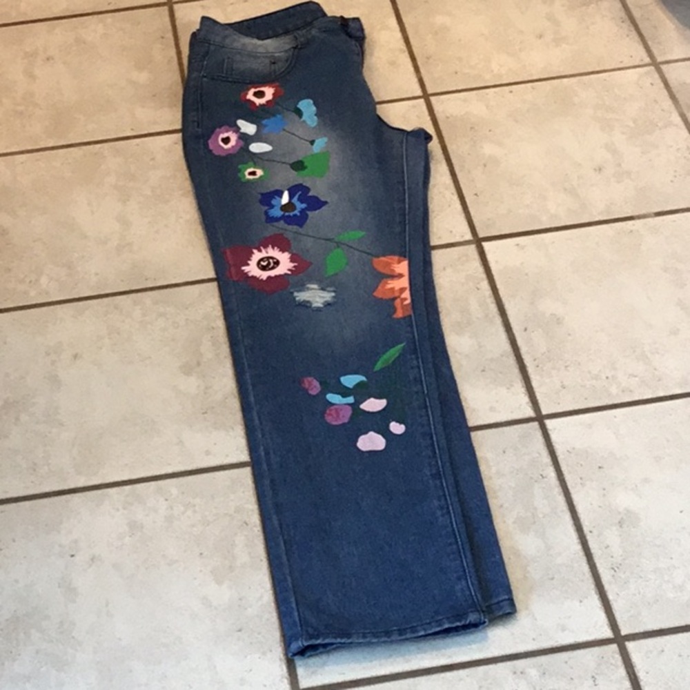 Blue Floral Painted Women’s Jeans - Picture 5 of 8